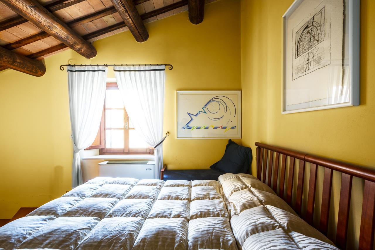 Locanda Da Ciacci Petriano Eksteriør bilde